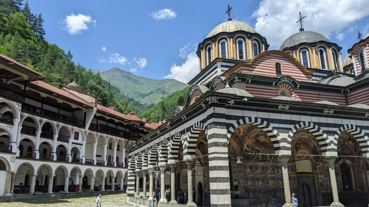 BULGARIA, PRESENTE Y PASADO | 12-SEP 26
