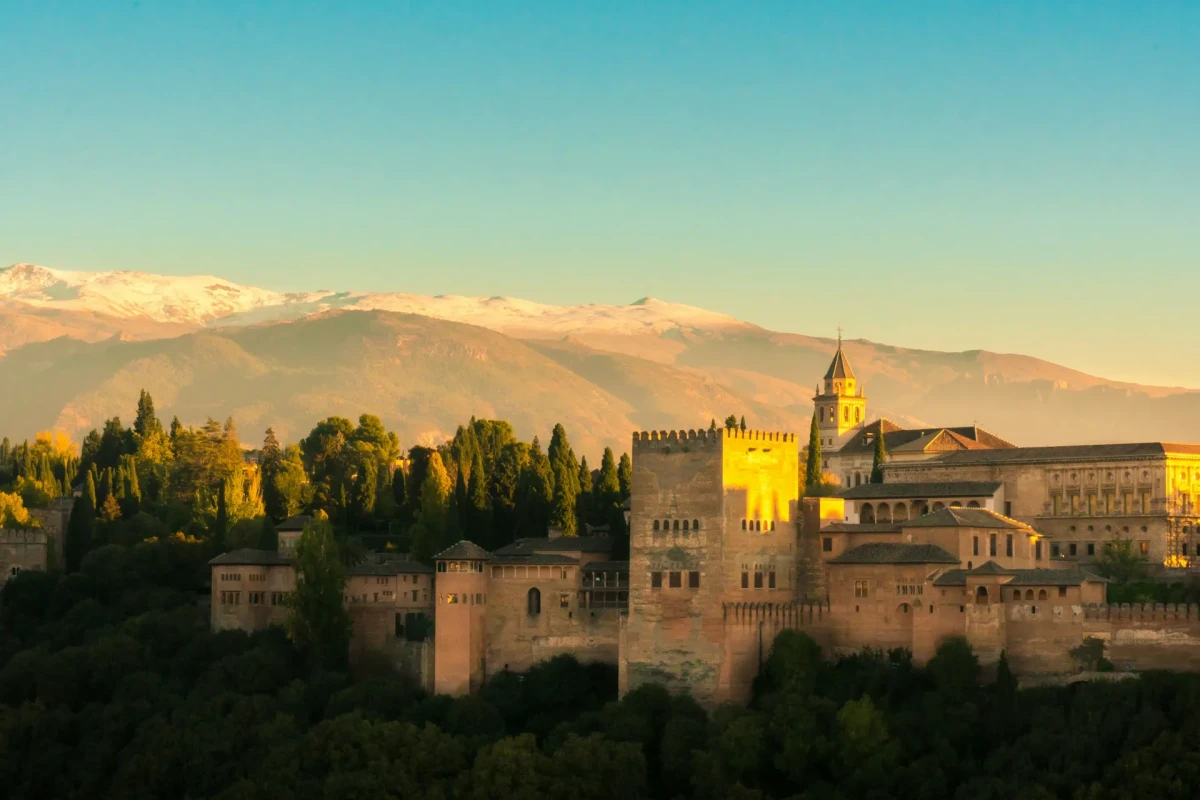 Sevilla, Córdoba y Granada | may-oct 27