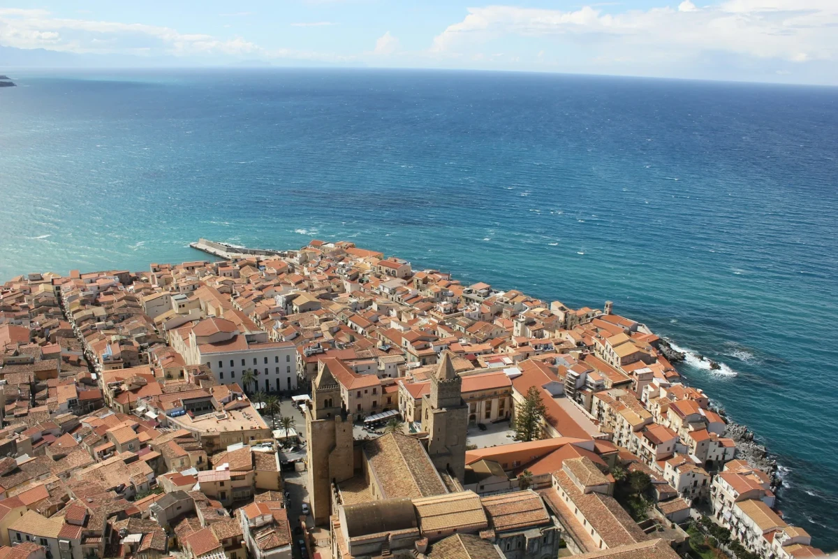 SICILIA: El Corazón del Mediterráneo desde Palermo | 18 JUN 27