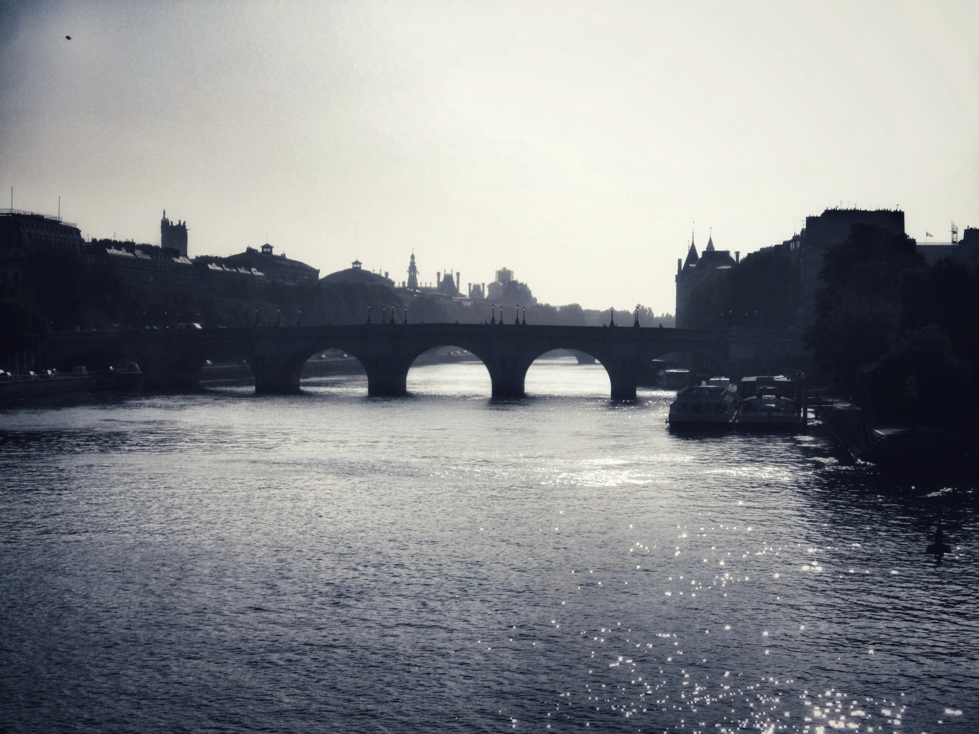 El París de Wiktor y Zula