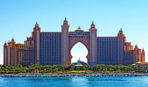Hola Dubai