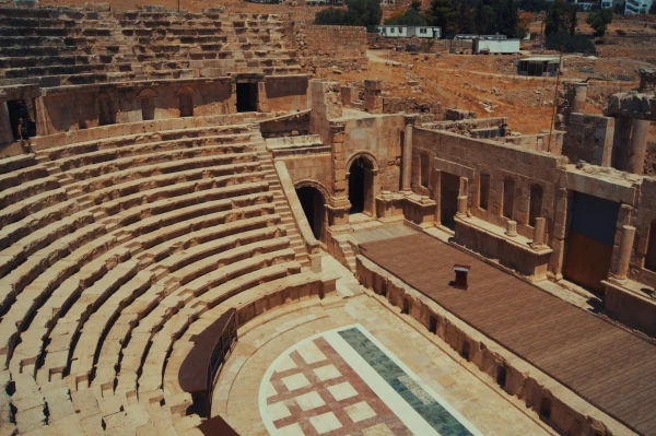 La Perla de Jordania |  MAR 26 - FEB 27