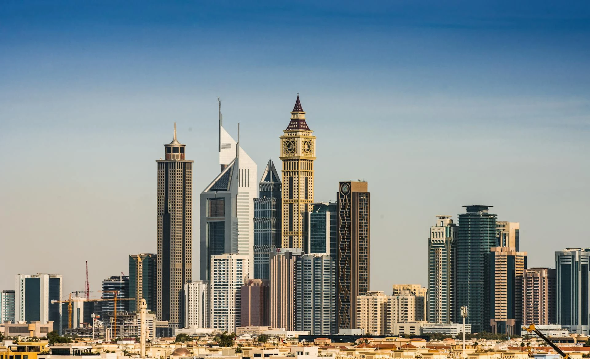 Dubai de Plata | NOV 25 - OCT 26