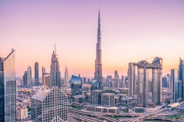 Dubai de Plata | NOV 25 - OCT 26